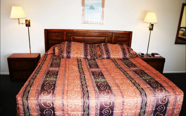 Antelope Hills Inn-Suites