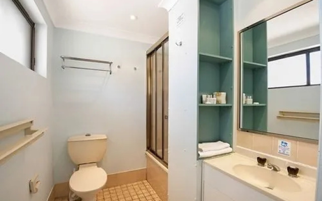 Allamanda Apartments