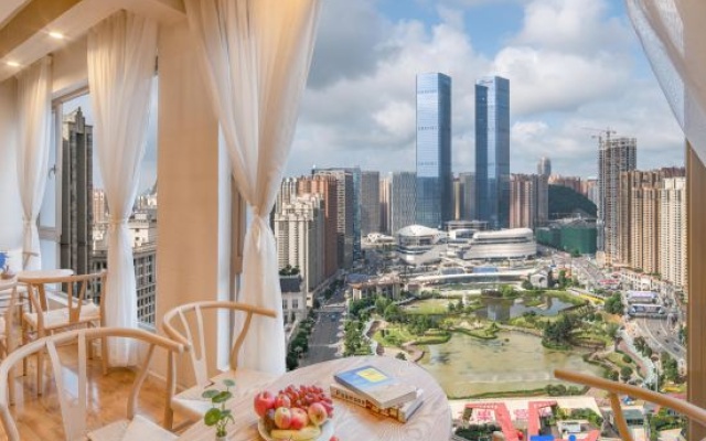 Caiyun Chunxu · High-Altitude View City Homestay (Huaguoyuan White House Shopping Center Branch) – Outside – Guiyang