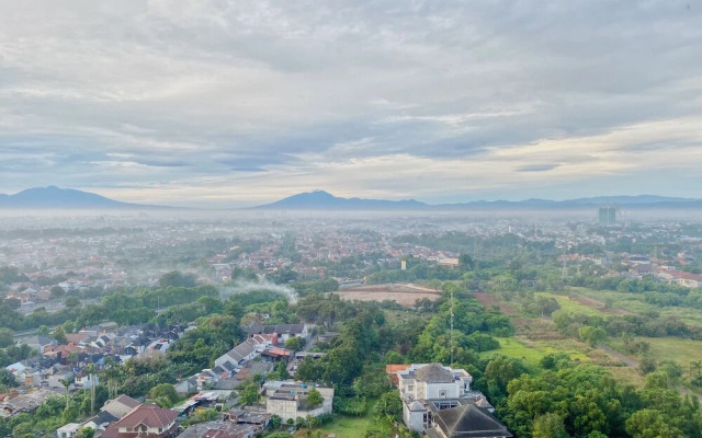 Breeze Apartments at Bintaro by OkeStay