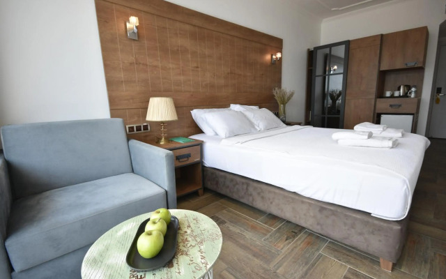 Aurasia Beach Hotel