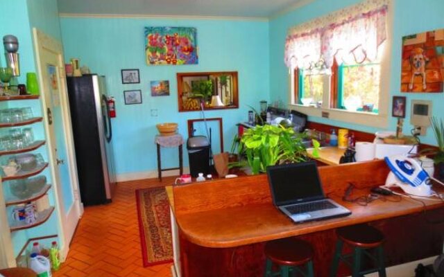 Maureen's Bed & Breakfast