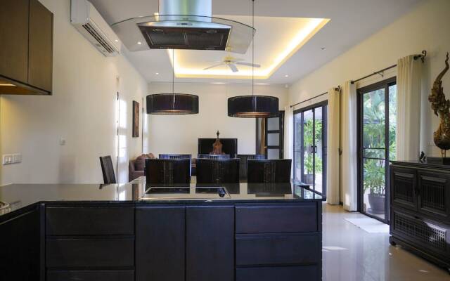 Vacation Pool Villa Naiharn Phuket