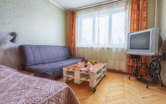 Apartment - Profsoyuznaya 136