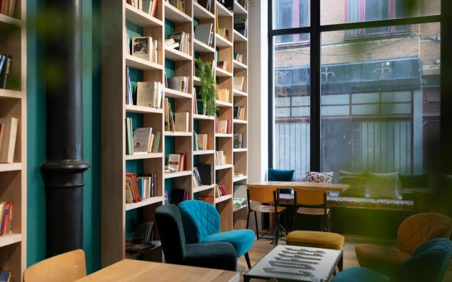 Aris Grand-Place Hotel