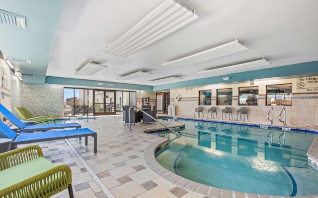 Hampton Inn & Suites Greeley