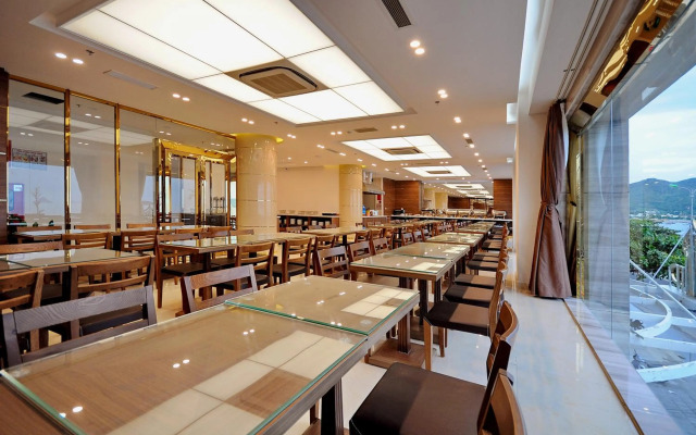 Lenid Nha Trang Hotel