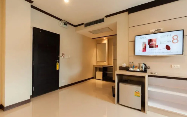 Pranee Home Phangnga