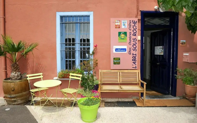 L'Abri Sous Roche - Chambres d'hôtes