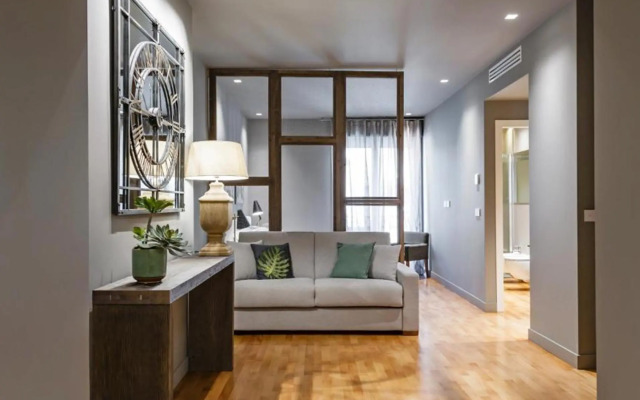 Ferrini Home - Etnea Portrait