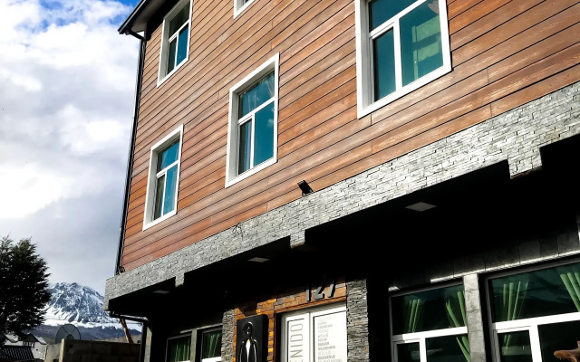 Oshovia Hostel
