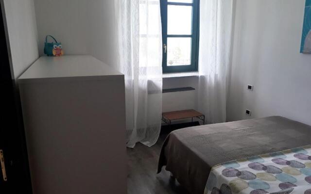 Campione Giulia Exclusive Lakefront apartment by Gardadomusmea