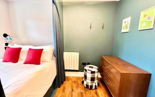 Redland Suites - Apartment 2