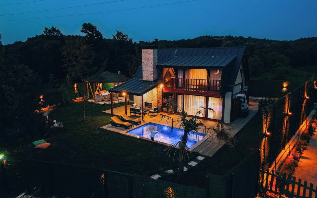 Boz Bungalov