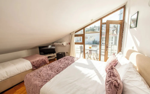 poseidon kınalıada pansiyon