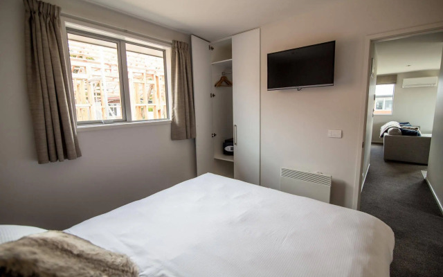 Te Anau Deluxe Apartments