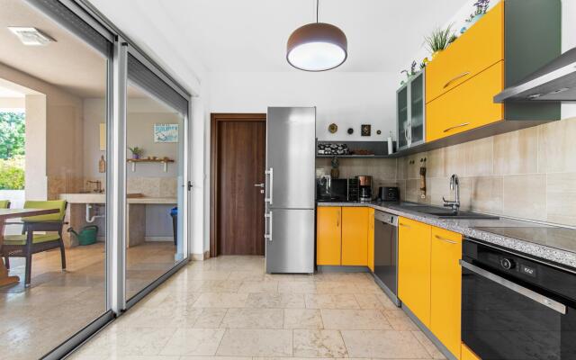 Fantasia in Barban with 4 bedrooms and 2 bathrooms