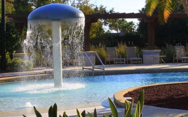 Lucaya 3 Bedroom 2 Bath Townhome!