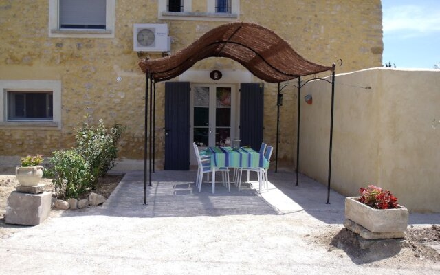 House With 2 Bedrooms In Monteux With Shared Pool Enclosed Garden And Wifi 40 Km From The Slopes