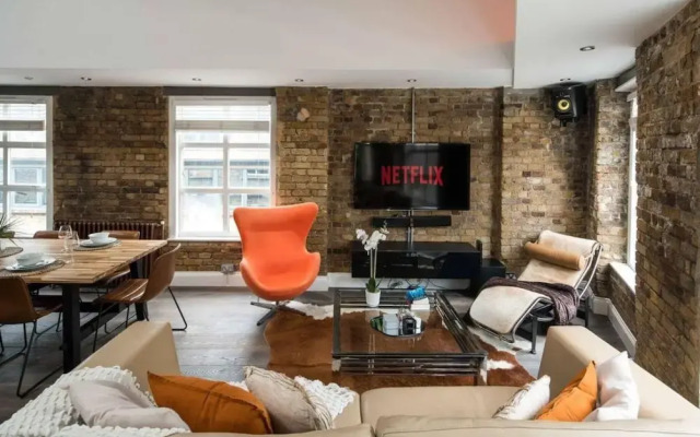 Luxury Penthouse Located Near Old Street