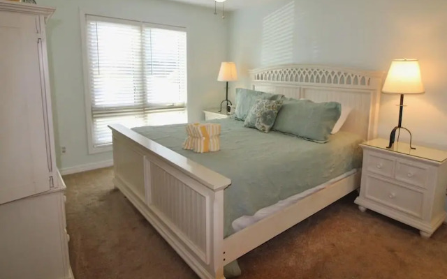 Seascape Lakefront Villas 124