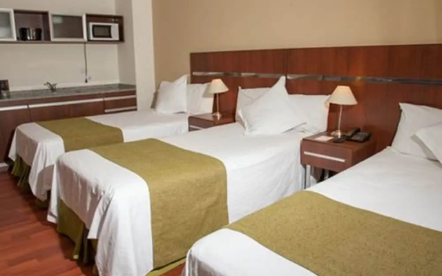 Hotel de Campo Colon