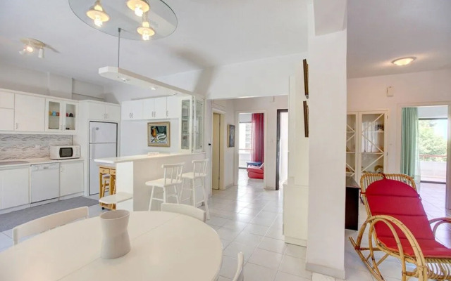 August Apt By Halu! Villas