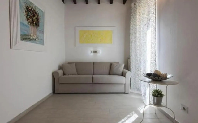 Cozy apartment with gym