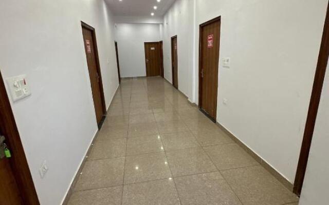 SPOT ON Hotel Mayank