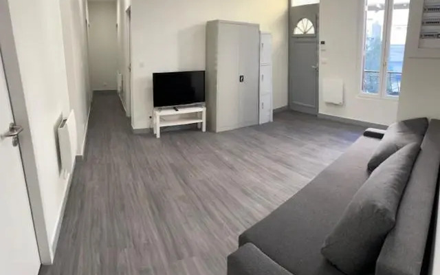 CH-1 Chambre toute équipée avec télévision