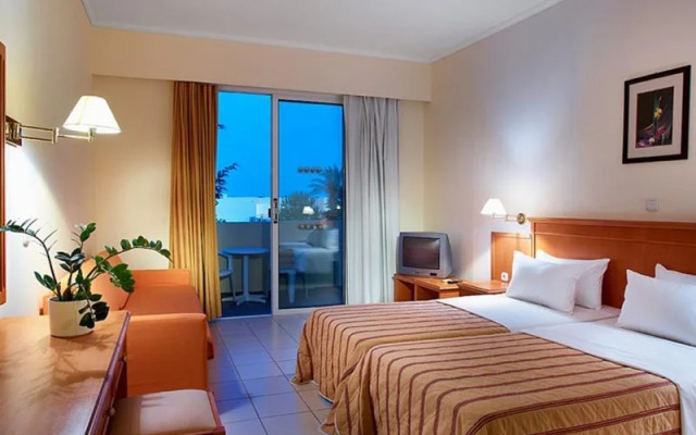 Kiotari Garden Hotel