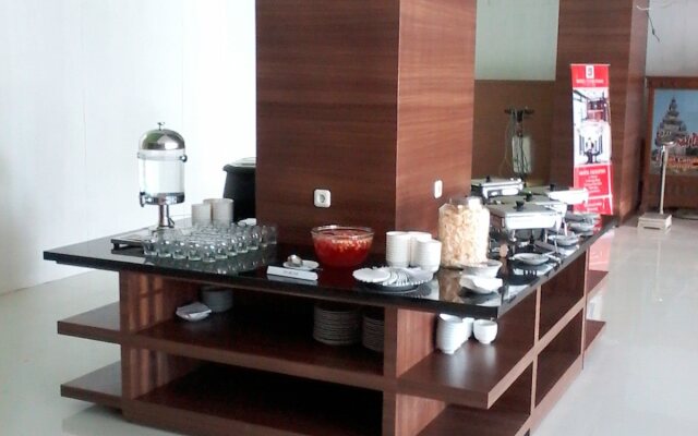 Hotel Candi Indah - Akpol Semarang