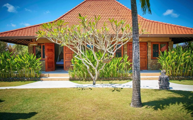 Three Monkeys Villas