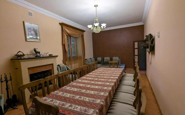 Star Apartment (Star Apartment)