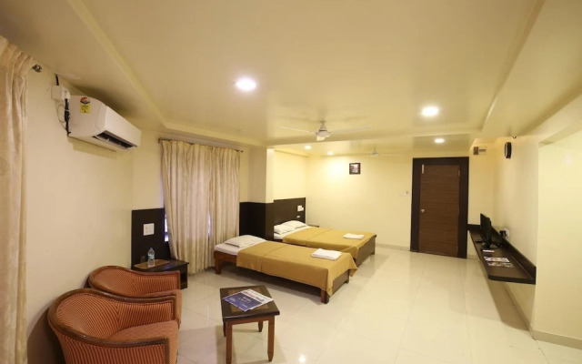 Hotel Kohinoor Square
