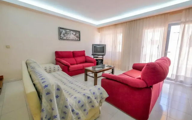 Ferran 32 in Roses With 4 Bedrooms and 2 Bathrooms