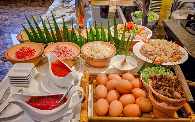 Sofia Suite Hotel Danang