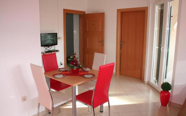 Apt Central - 40m from the beach