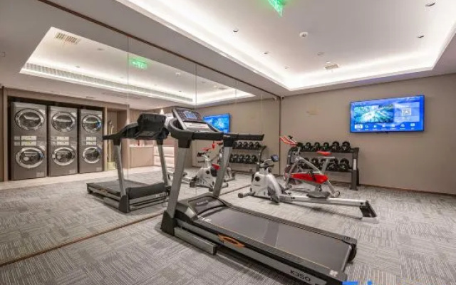 Lavande Hotel (Harbin Hulan Xiaohongguju Baodi Branch) – Sports – Harbin