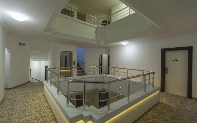 Golda Hotel