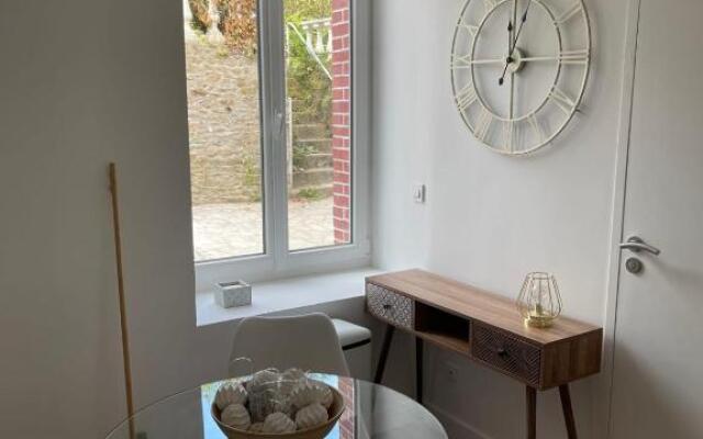 Le Manoir 1 Studio RDC Lumineux