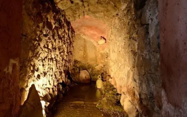 Caserón De La Fuente