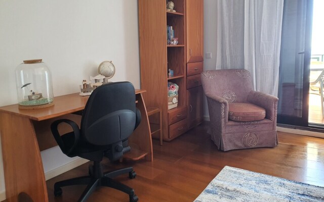 Luzia's Apartment - 2 Bedroom Apartment Sleeps 4