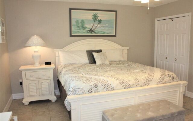 Jamaica Royale 099 - 2 Br Condo