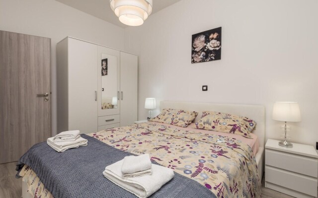 Beautiful Apartment in Rijeka With 2 Bedrooms and Wifi