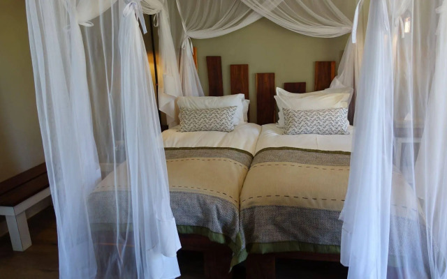 Kalahari Anib Lodge
