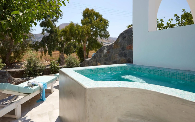 Amara Suites Santorini