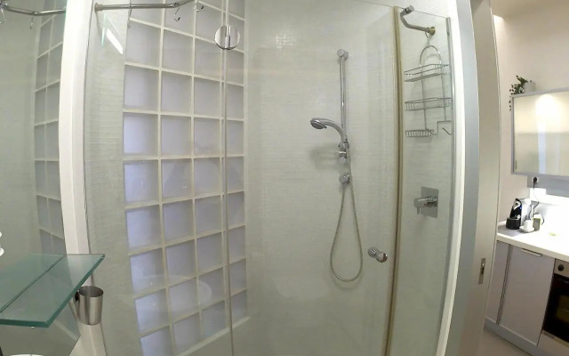 4AC Apartment