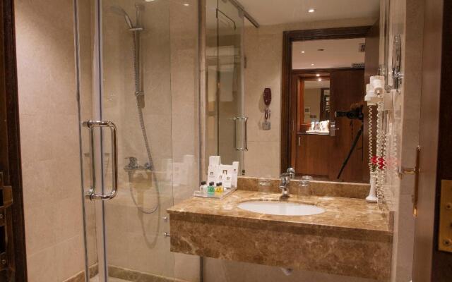 Al Safwah Hotel Tower 1