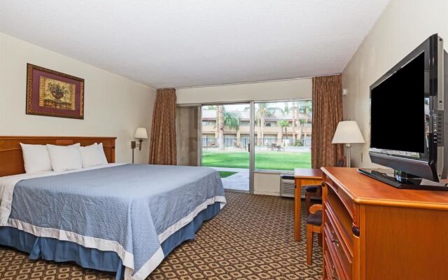 Days Inn Bakersfield